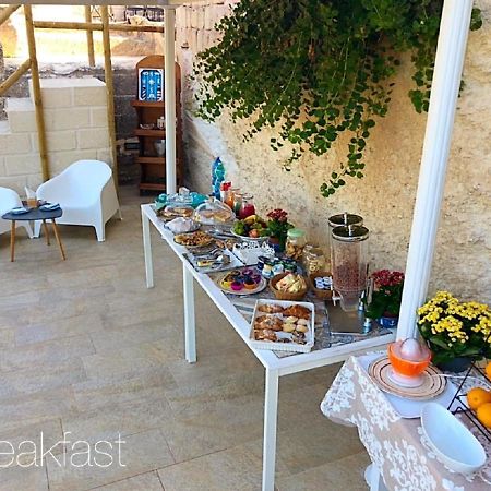 Cave Garden Rooms Favignana Bagian luar foto